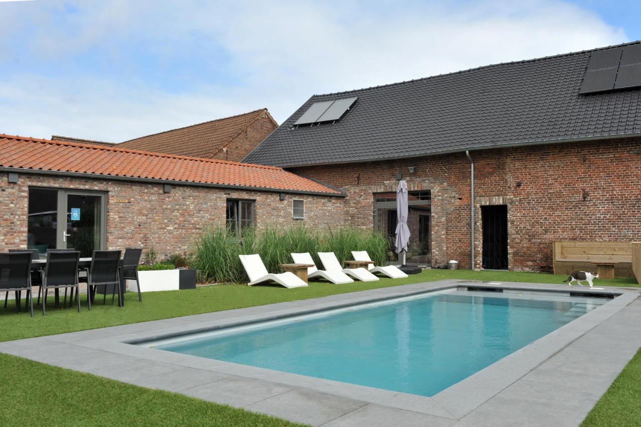 B&B Het Vuchterhof Maasmechelen Exterior photo
