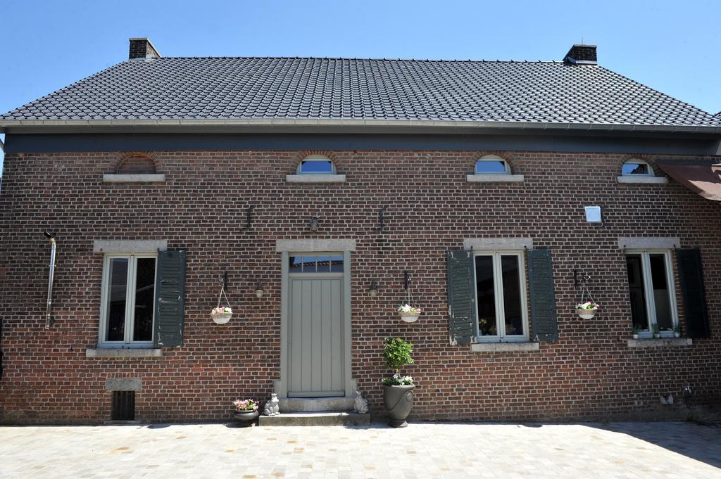 B&B Het Vuchterhof Maasmechelen Exterior photo